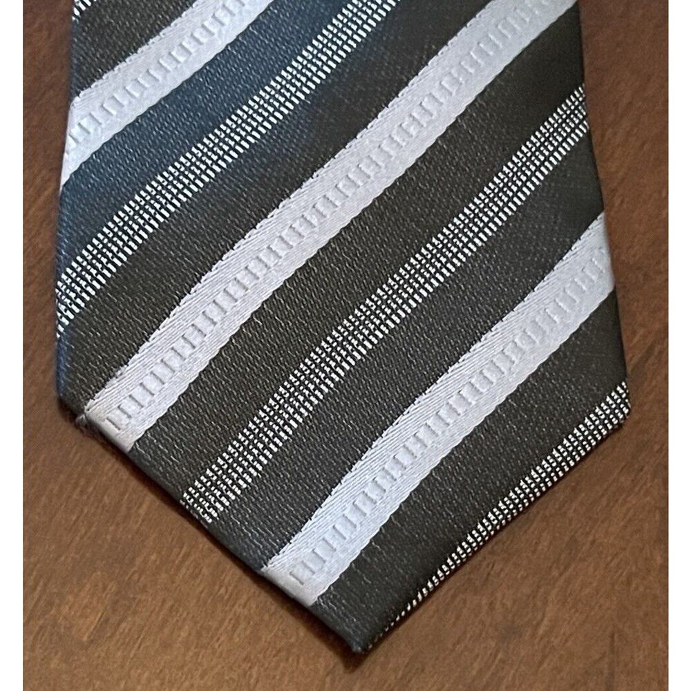 Versa Hand Made Men’s Neck Tie Made In China
